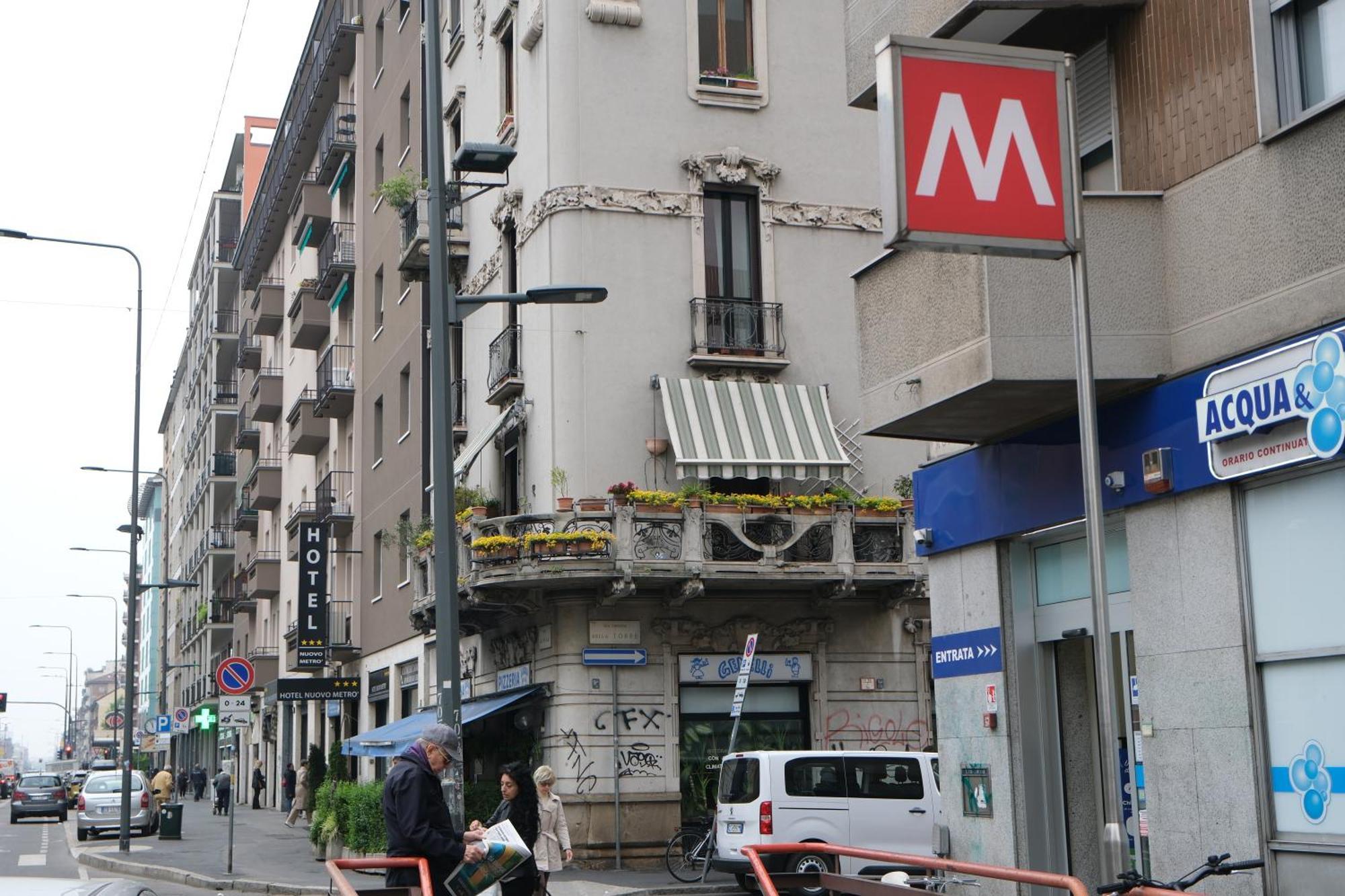 Hotel Nuovo Metro Милан Экстерьер фото